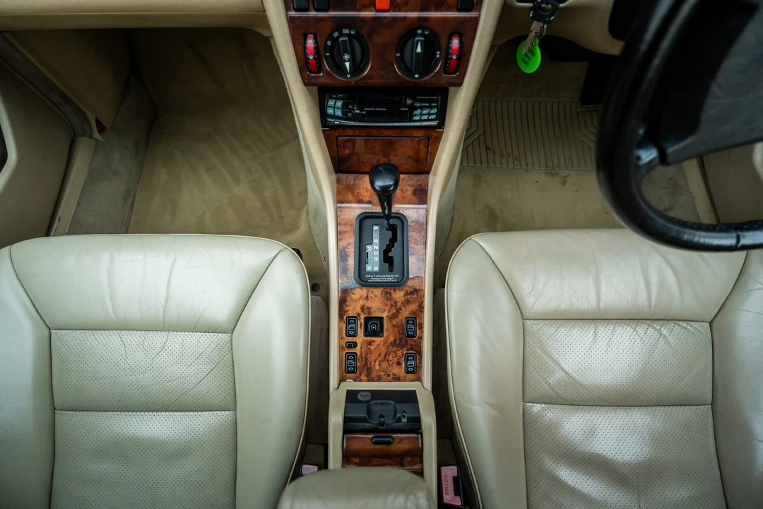 1990 Mercedes-Benz W124 E-Class - Image 16 of 30
