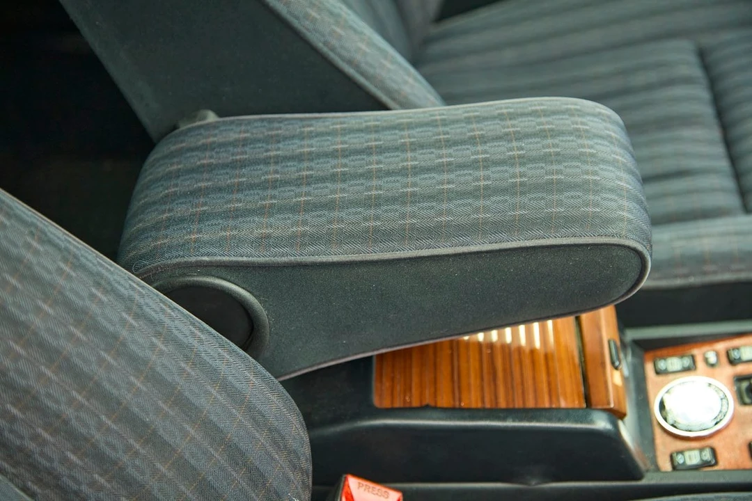 1990 Mercedes-Benz W124 E-Class - Image 21 of 30