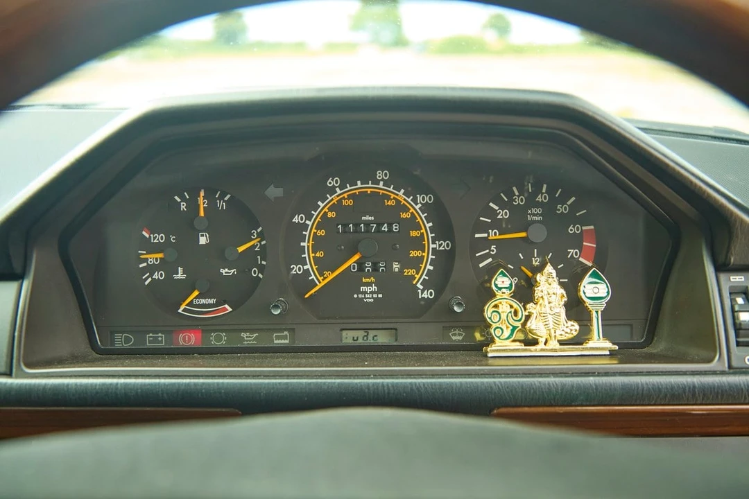 1990 Mercedes-Benz W124 E-Class - Image 26 of 30