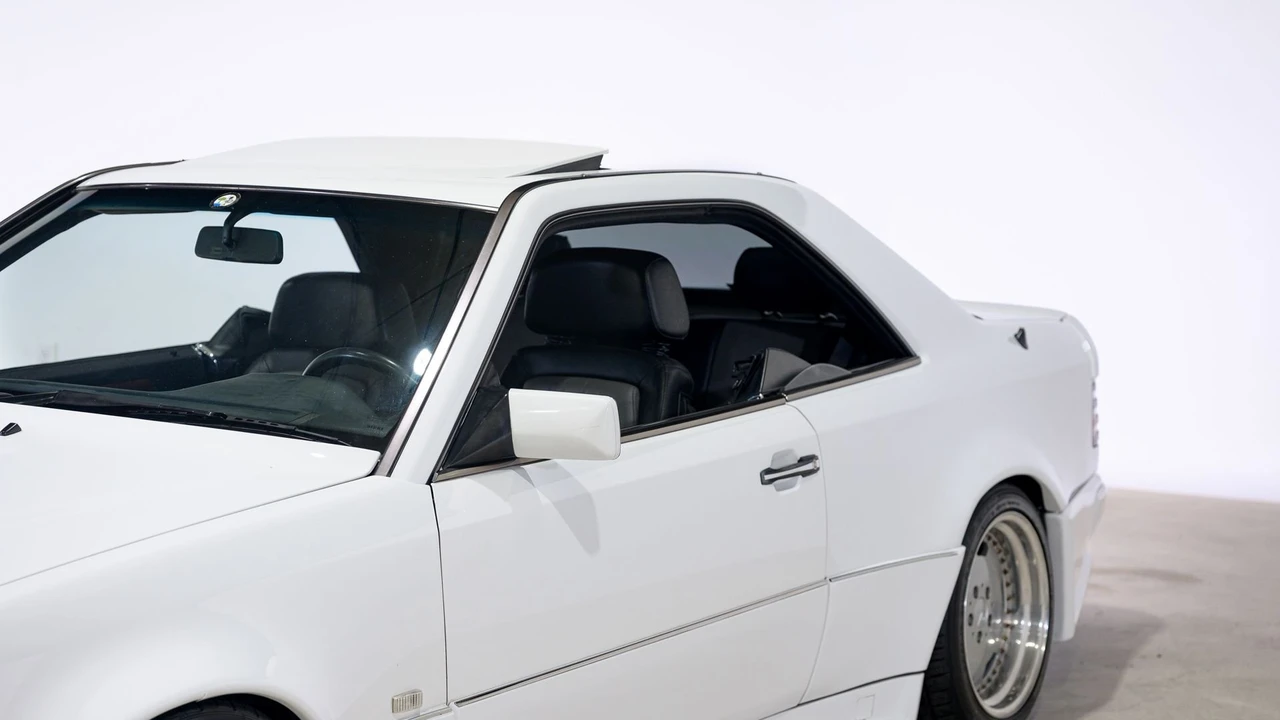 1990 Mercedes-Benz W124 E-Class - Image 15 of 31