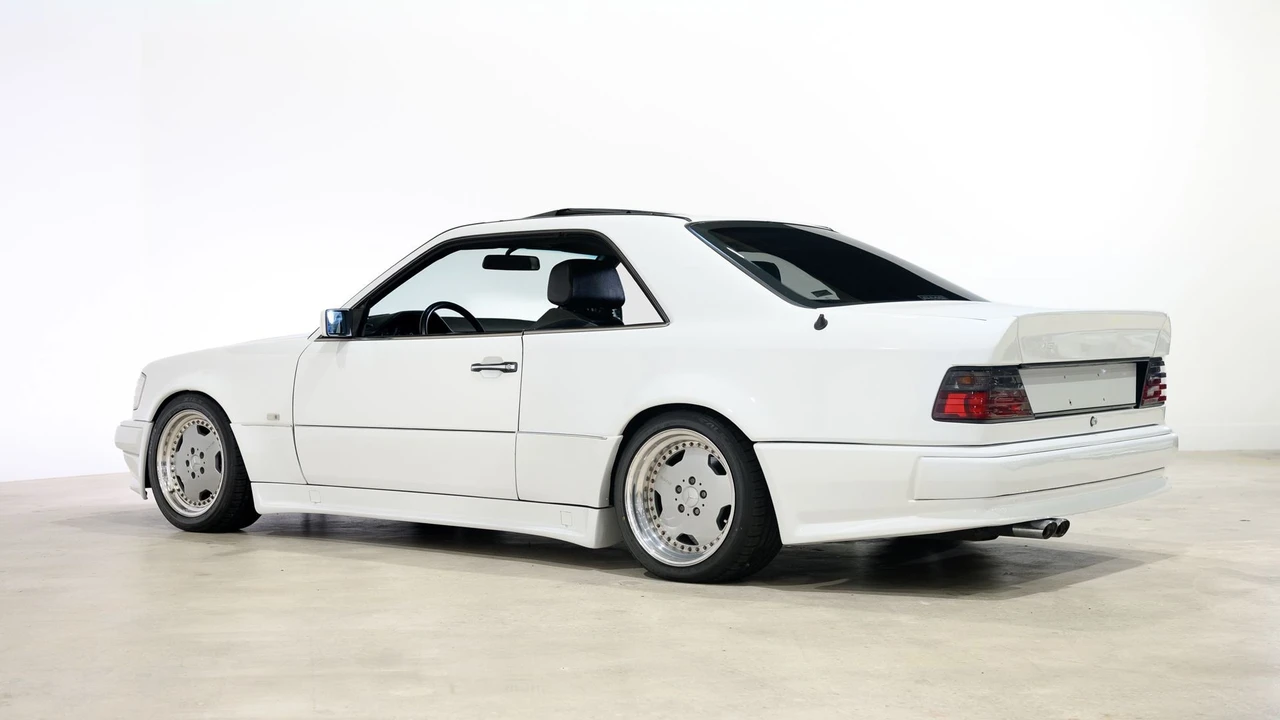 1990 Mercedes-Benz W124 E-Class - Image 23 of 31