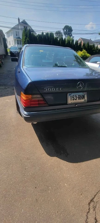 1990 Mercedes-Benz W124 E-Class - Image 4 of 20