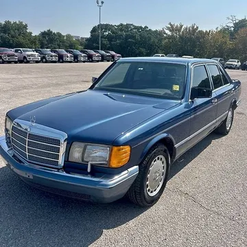 1990 Mercedes-Benz 300-Class 300SE