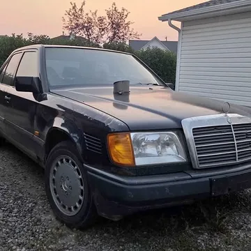1990 Mercedes-Benz 300 D