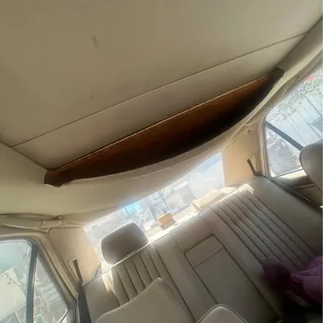1990 Mercedes-Benz 300 E 2.8