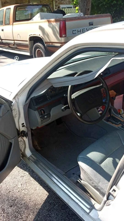 1990 Mercedes-Benz W124 E-Class - Image 5 of 9