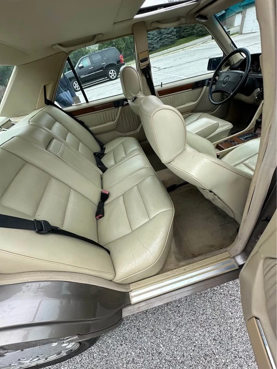 1990 Mercedes-Benz W124 E-Class - Image 15 of 20
