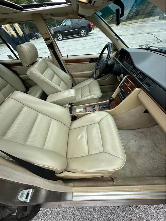 1990 Mercedes-Benz W124 E-Class - Image 14 of 20