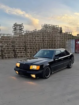 1990 Mercedes-Benz 300E 3.0 Sedan 4D