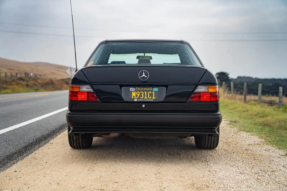 1990 Mercedes-Benz W124 E-Class - Image 8 of 10