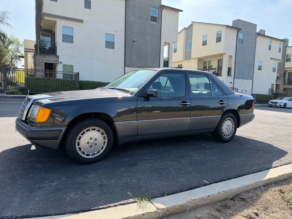 1990 Mercedes-Benz W124 E-Class - Image 5 of 12