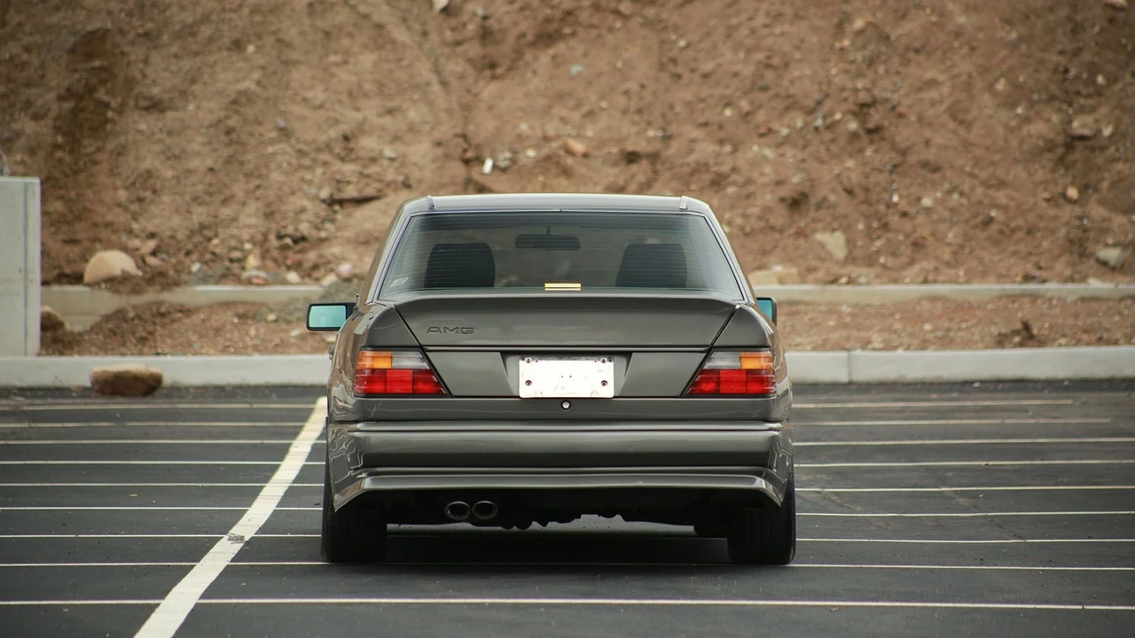 1990 Mercedes-Benz W124 E-Class - Image 20 of 31