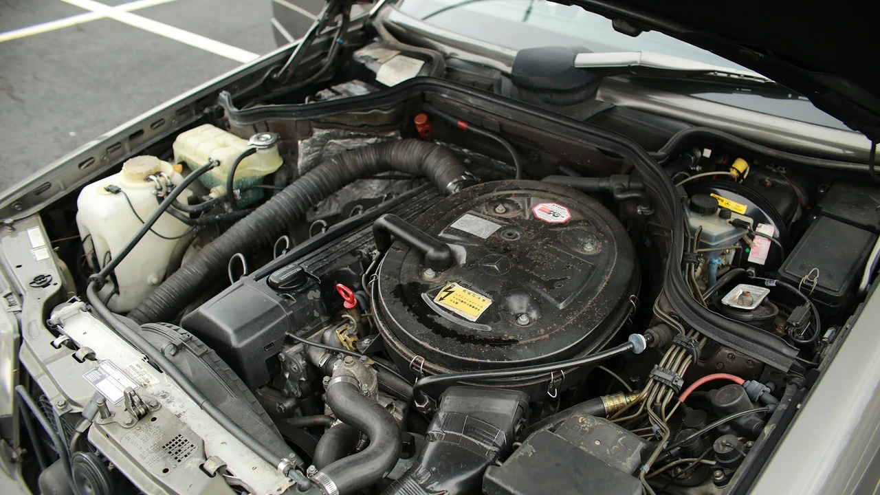 1990 Mercedes-Benz W124 E-Class - Image 6 of 31