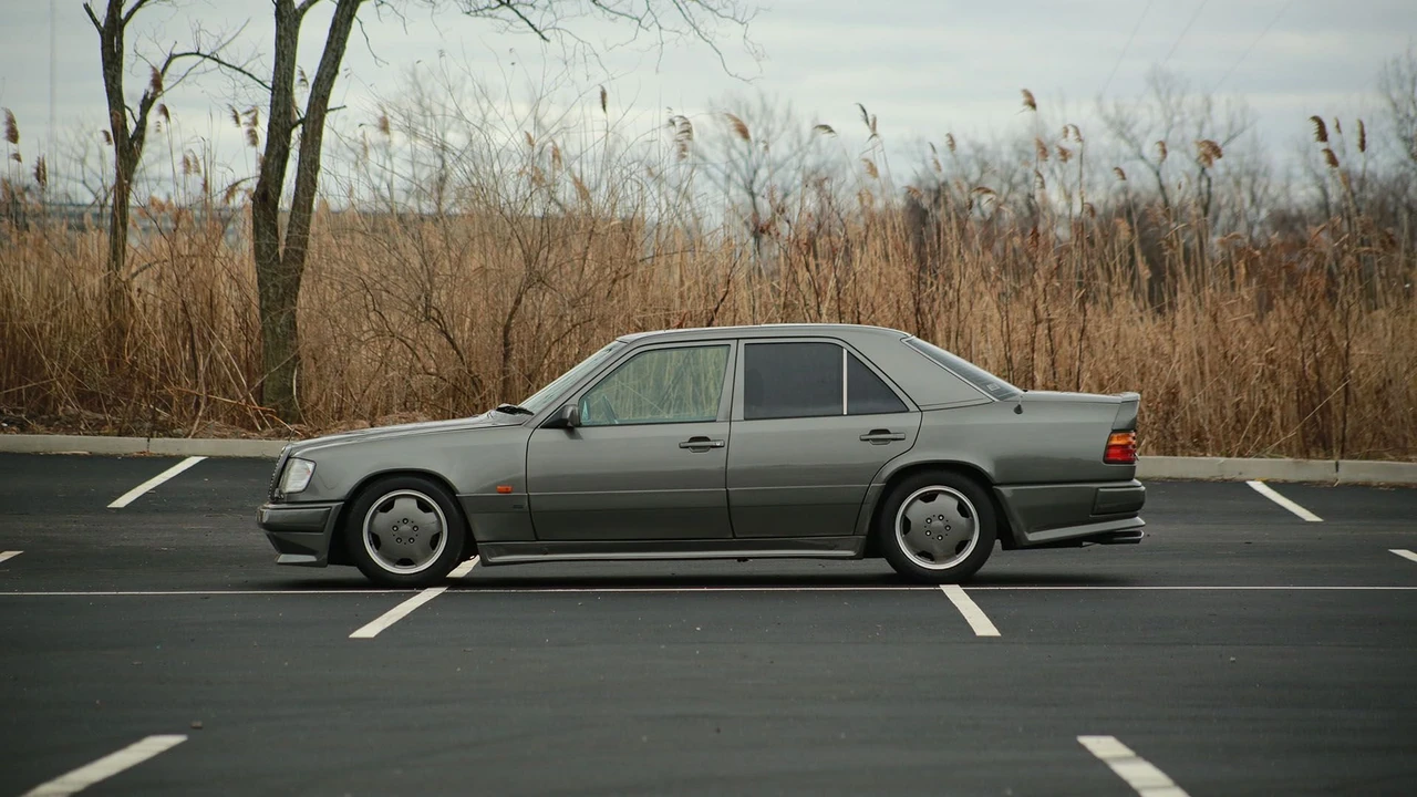 1990 Mercedes-Benz W124 E-Class - Image 17 of 31