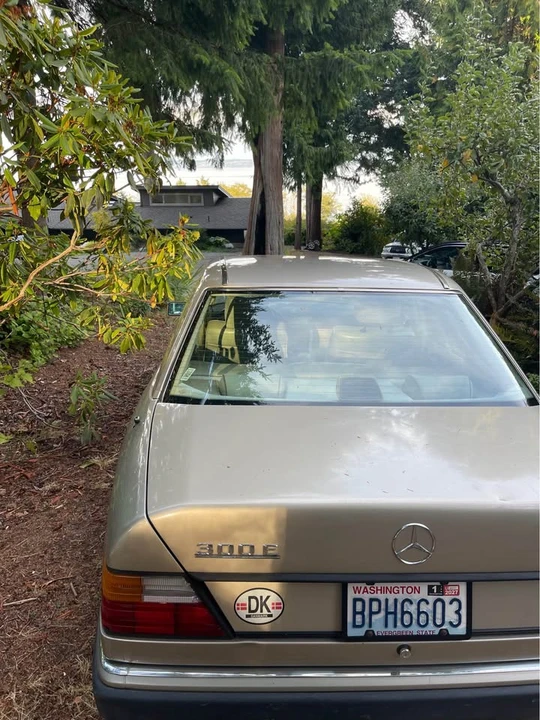 1990 Mercedes-Benz W124 E-Class - Image 4 of 9