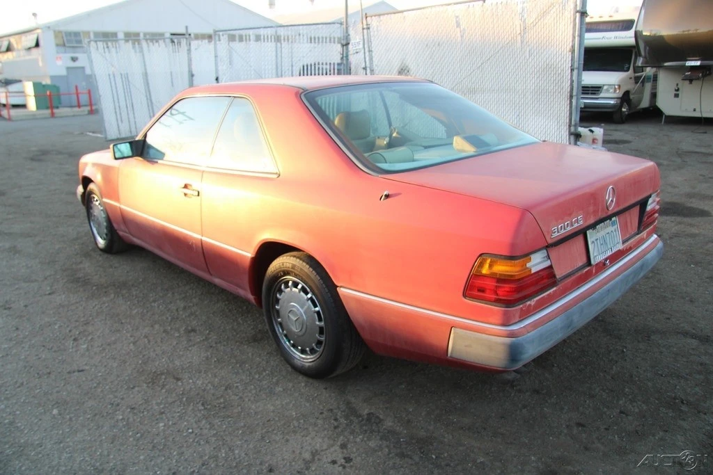 1990 Mercedes-Benz W124 E-Class - Image 4 of 21