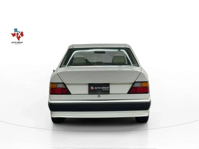 1990 Mercedes-Benz W124 E-Class - Image 9 of 12