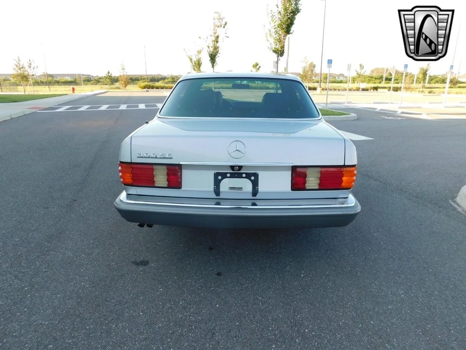 1990 Mercedes-Benz W124 E-Class - Image 5 of 12
