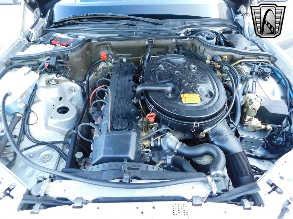 1990 Mercedes-Benz W124 E-Class - Image 18 of 21