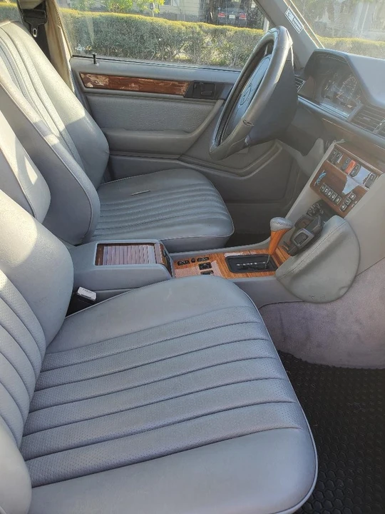 1990 Mercedes-Benz W124 E-Class - Image 15 of 20