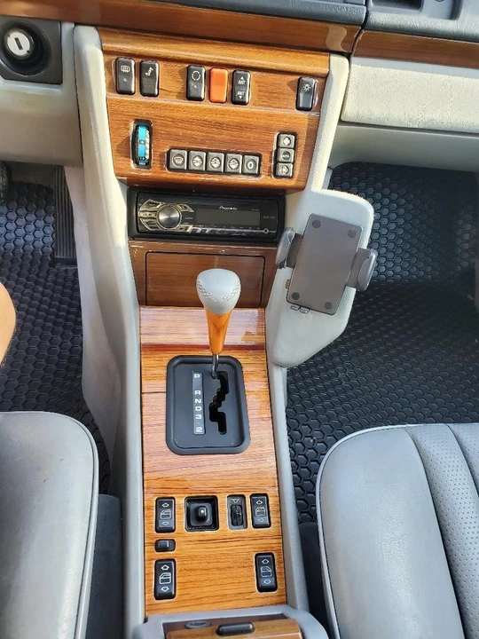 1990 Mercedes-Benz W124 E-Class - Image 13 of 20