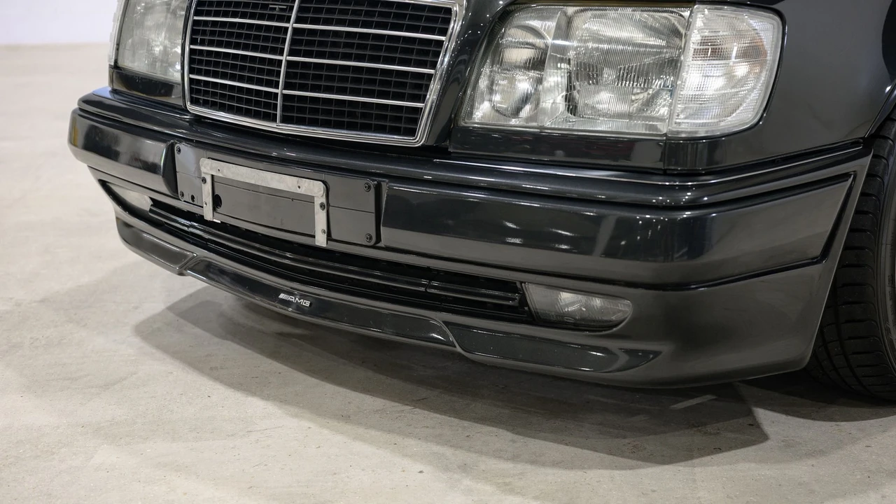 1990 Mercedes-Benz W124 E-Class - Image 13 of 31