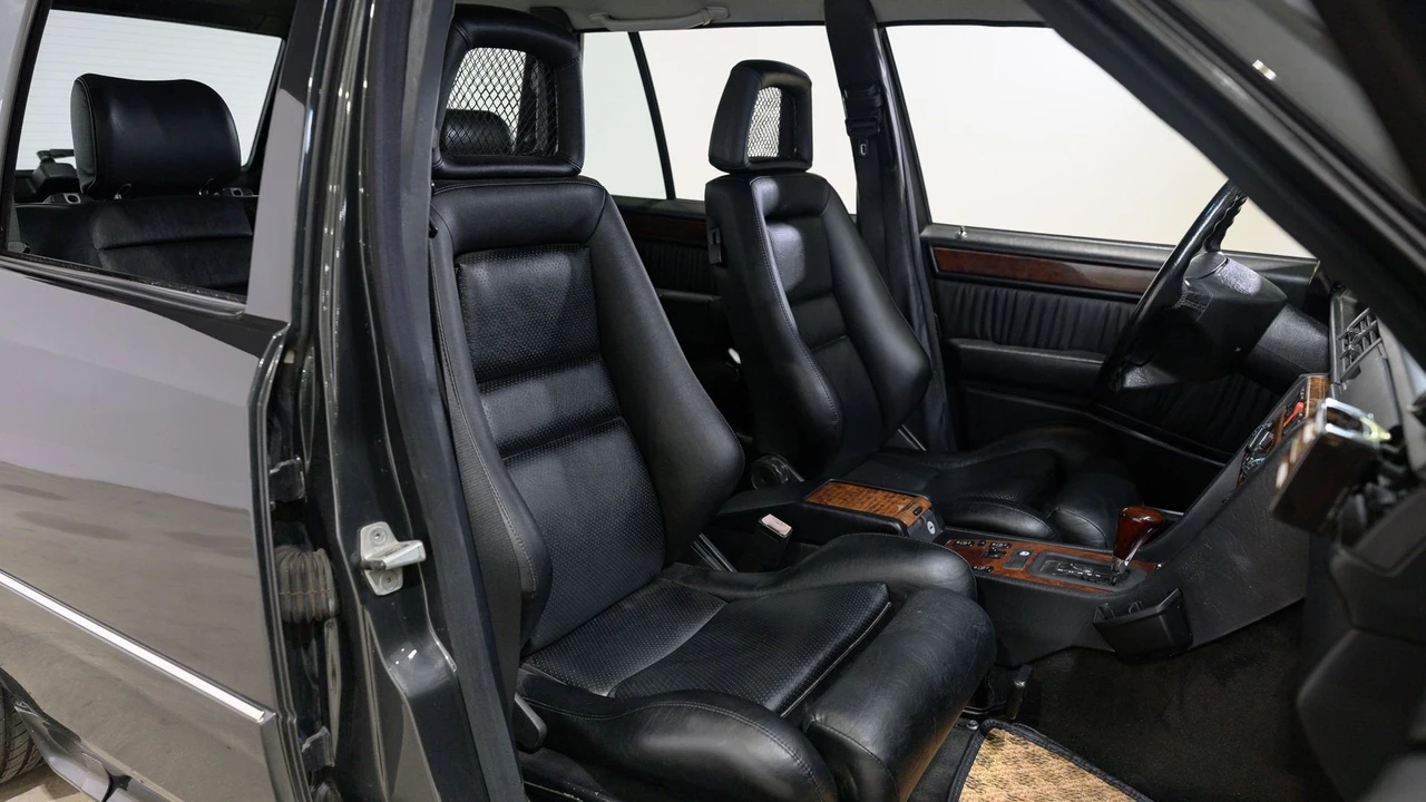 1990 Mercedes-Benz W124 E-Class - Image 8 of 31