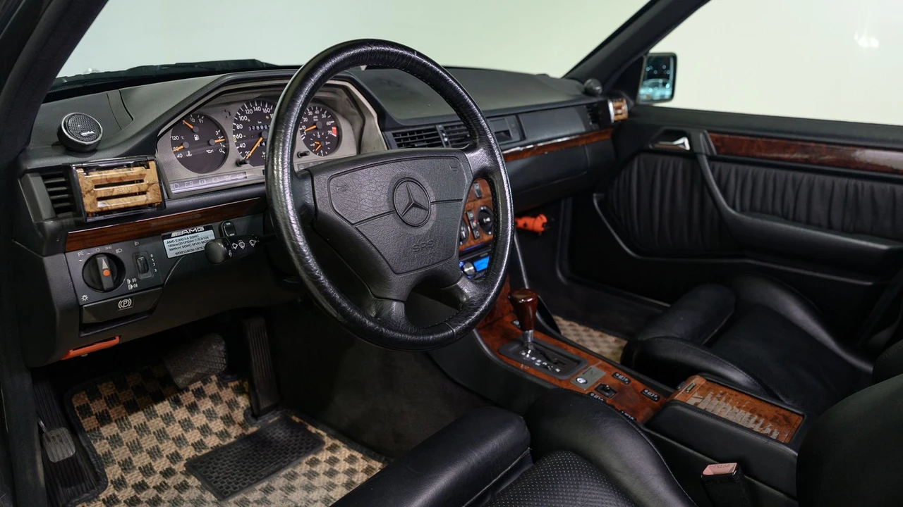 1990 Mercedes-Benz W124 E-Class - Image 5 of 31
