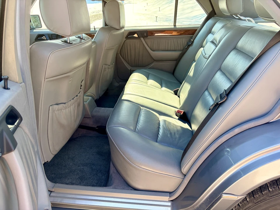 1990 Mercedes-Benz W124 E-Class - Image 9 of 21