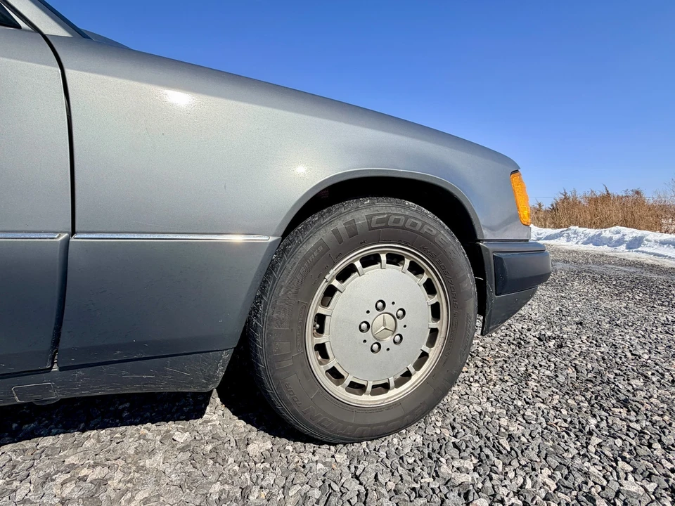 1990 Mercedes-Benz W124 E-Class - Image 20 of 21