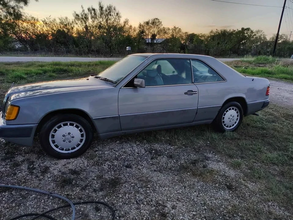 1990 Mercedes-Benz W124 E-Class - Image 7 of 8