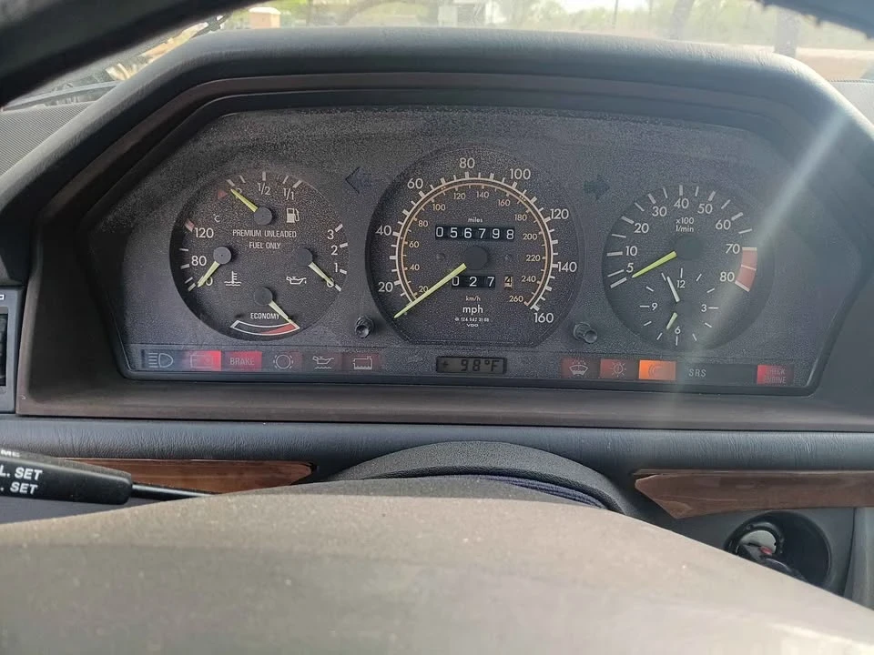 1990 Mercedes-Benz W124 E-Class - Image 2 of 8