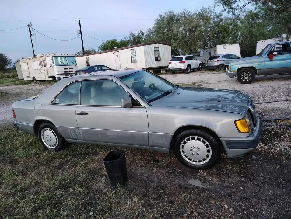 1990 Mercedes-Benz W124 E-Class - Image 8 of 8