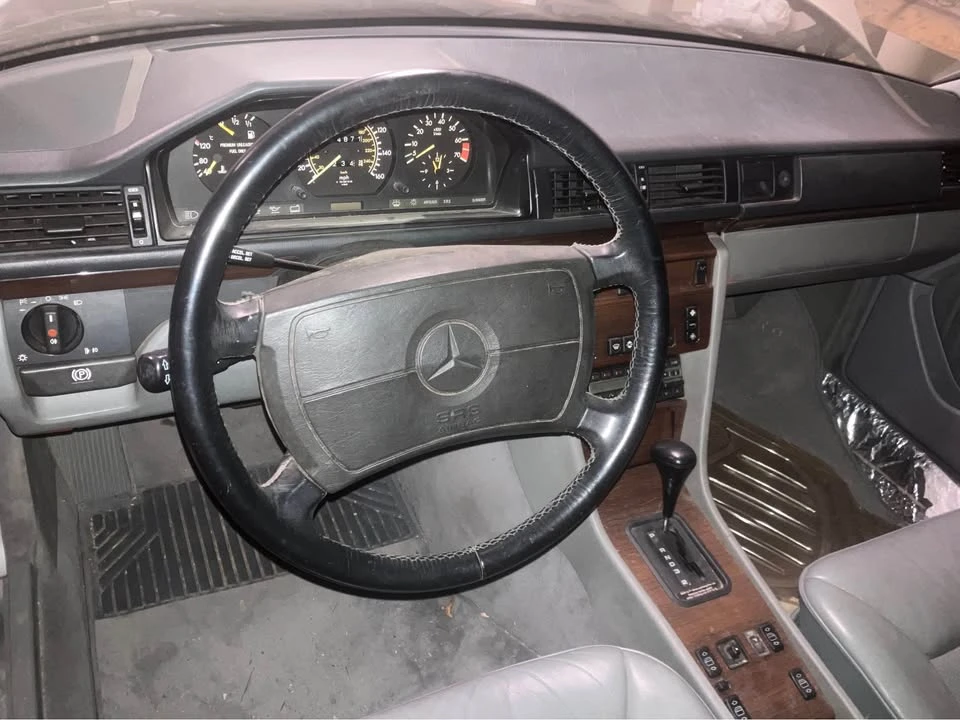 1990 Mercedes-Benz W124 E-Class - Image 6 of 9
