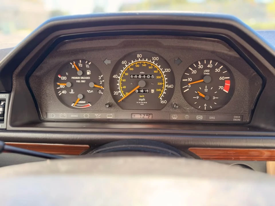 1990 Mercedes-Benz W124 E-Class - Image 18 of 20