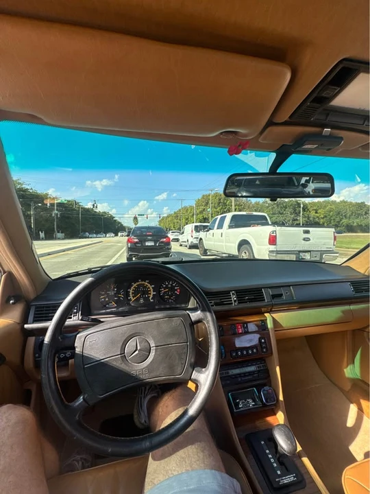 1990 Mercedes-Benz W124 E-Class - Image 2 of 5