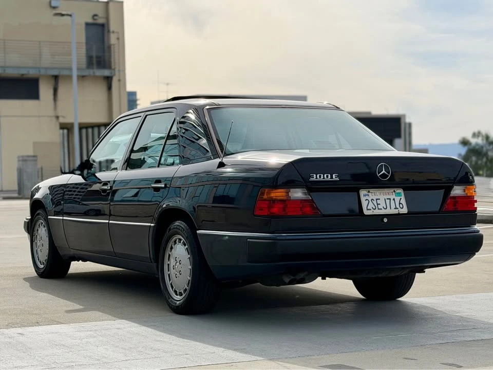 1990 Mercedes-Benz W124 E-Class - Image 6 of 20