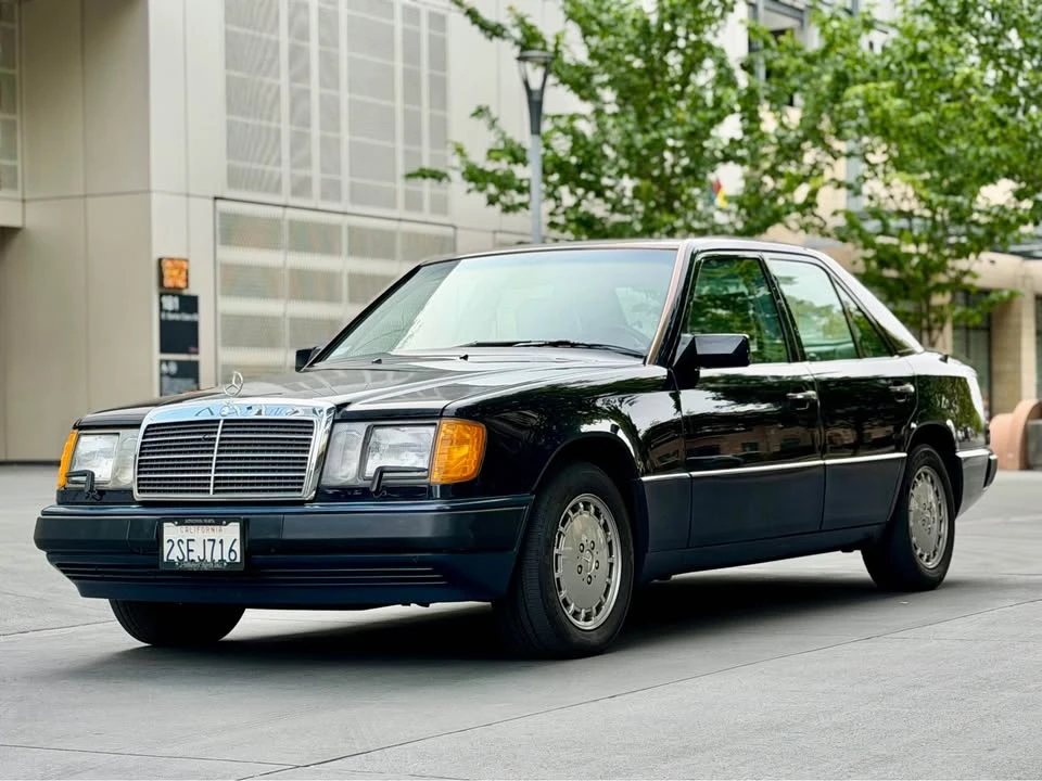 1990 Mercedes-Benz W124 E-Class - Image 2 of 20