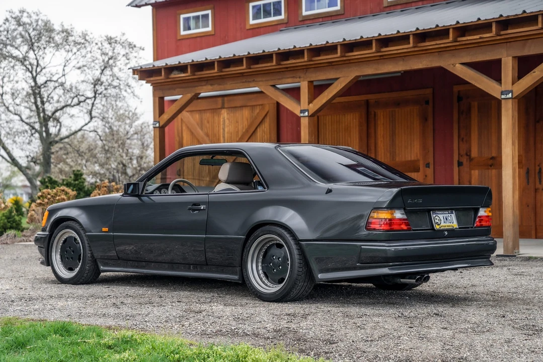 1990 Mercedes-Benz W124 E-Class - Image 9 of 31