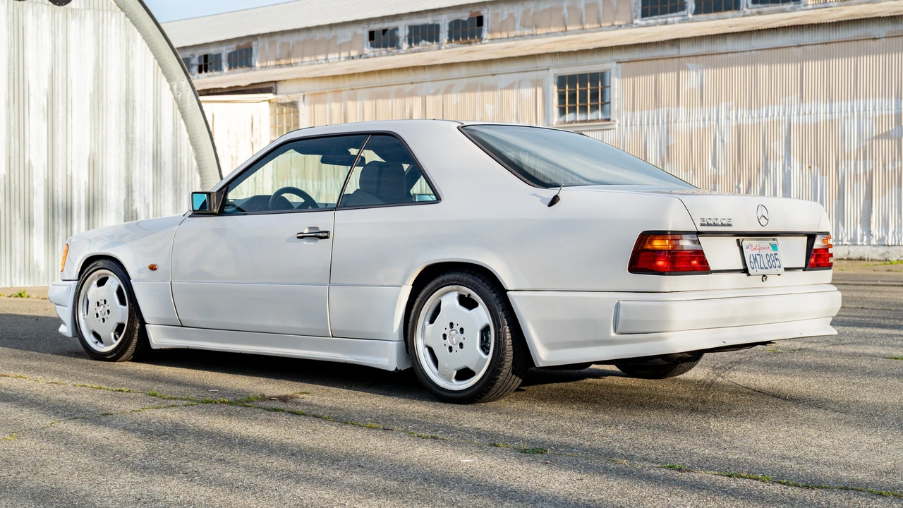 1990 Mercedes-Benz W124 E-Class - Image 7 of 31