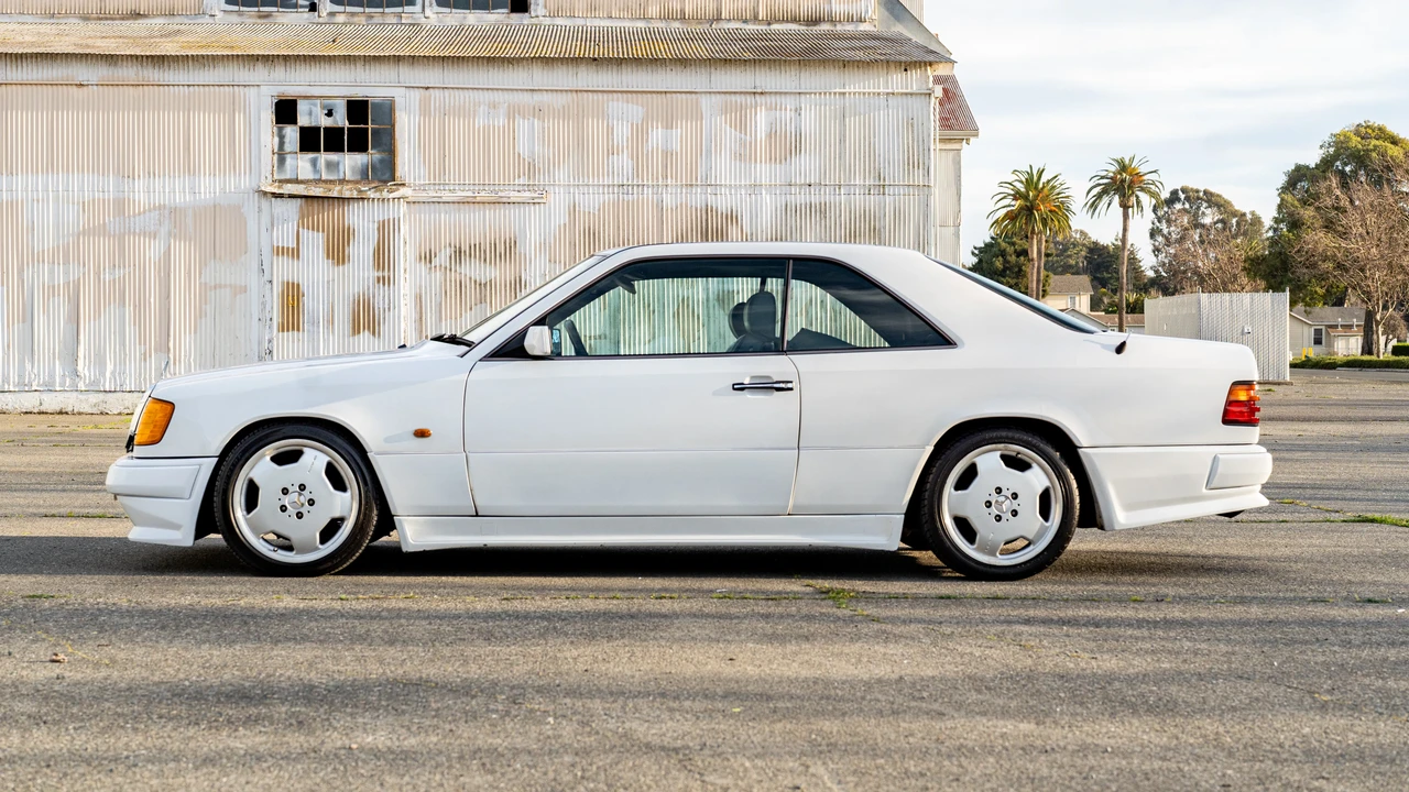 1990 Mercedes-Benz W124 E-Class - Image 8 of 31