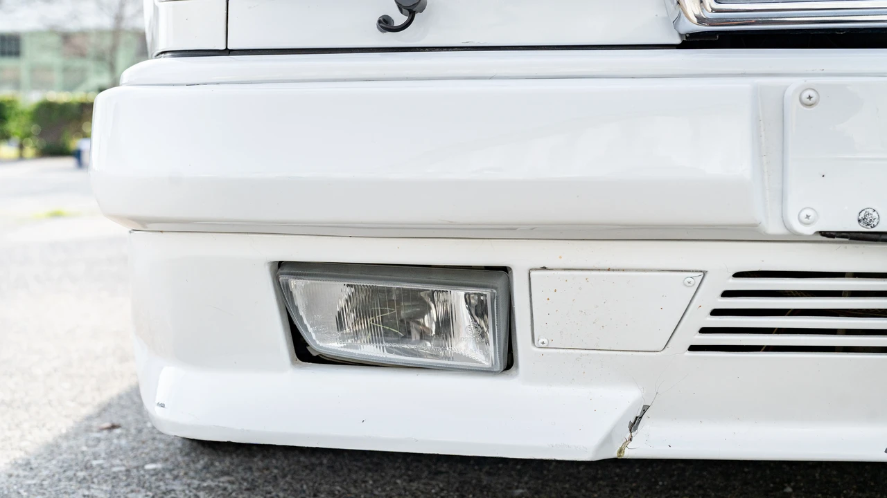 1990 Mercedes-Benz W124 E-Class - Image 26 of 31