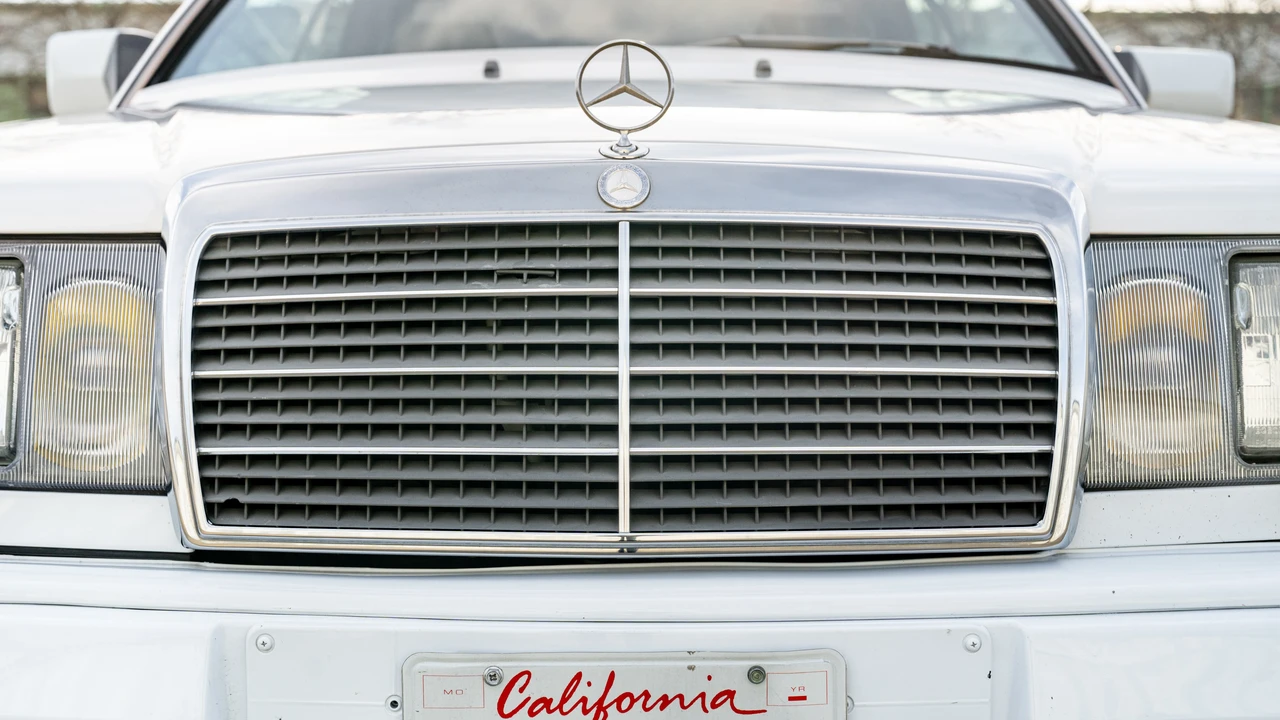 1990 Mercedes-Benz W124 E-Class - Image 23 of 31