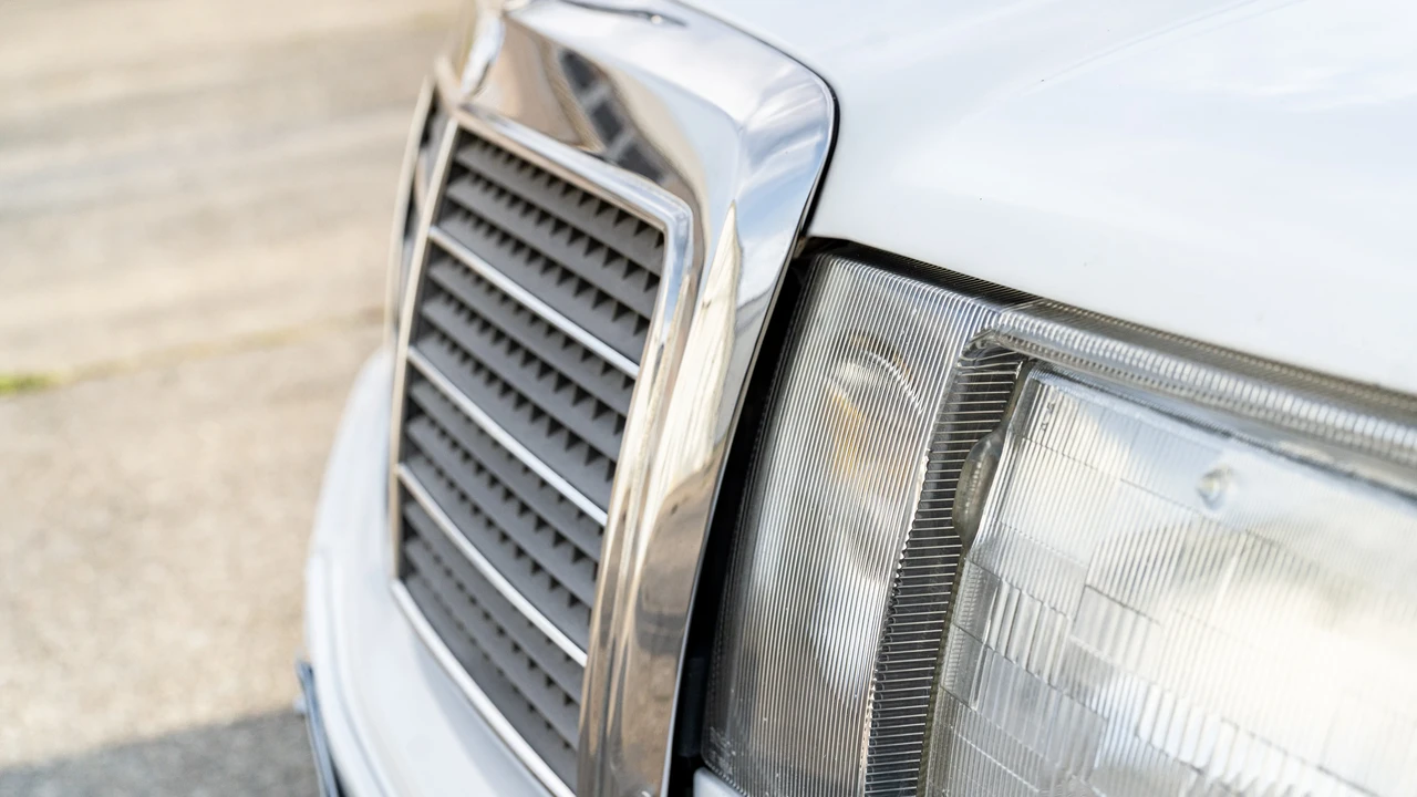 1990 Mercedes-Benz W124 E-Class - Image 24 of 31
