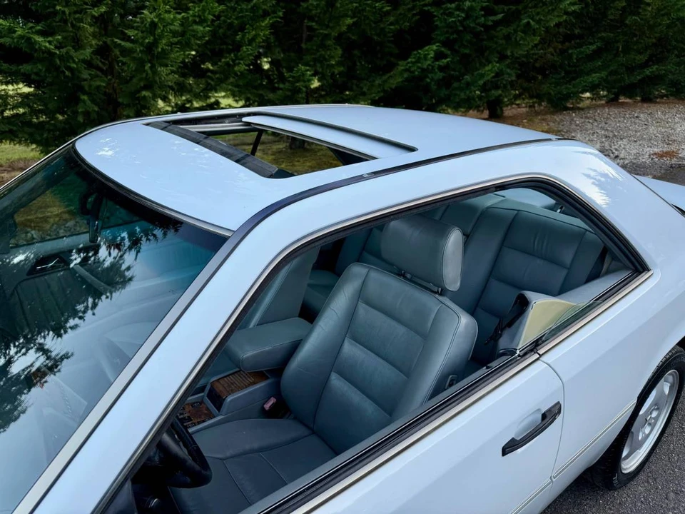 1990 Mercedes-Benz W124 E-Class - Image 15 of 24