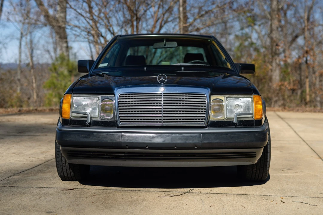 1990 Mercedes-Benz W124 E-Class - Image 23 of 31