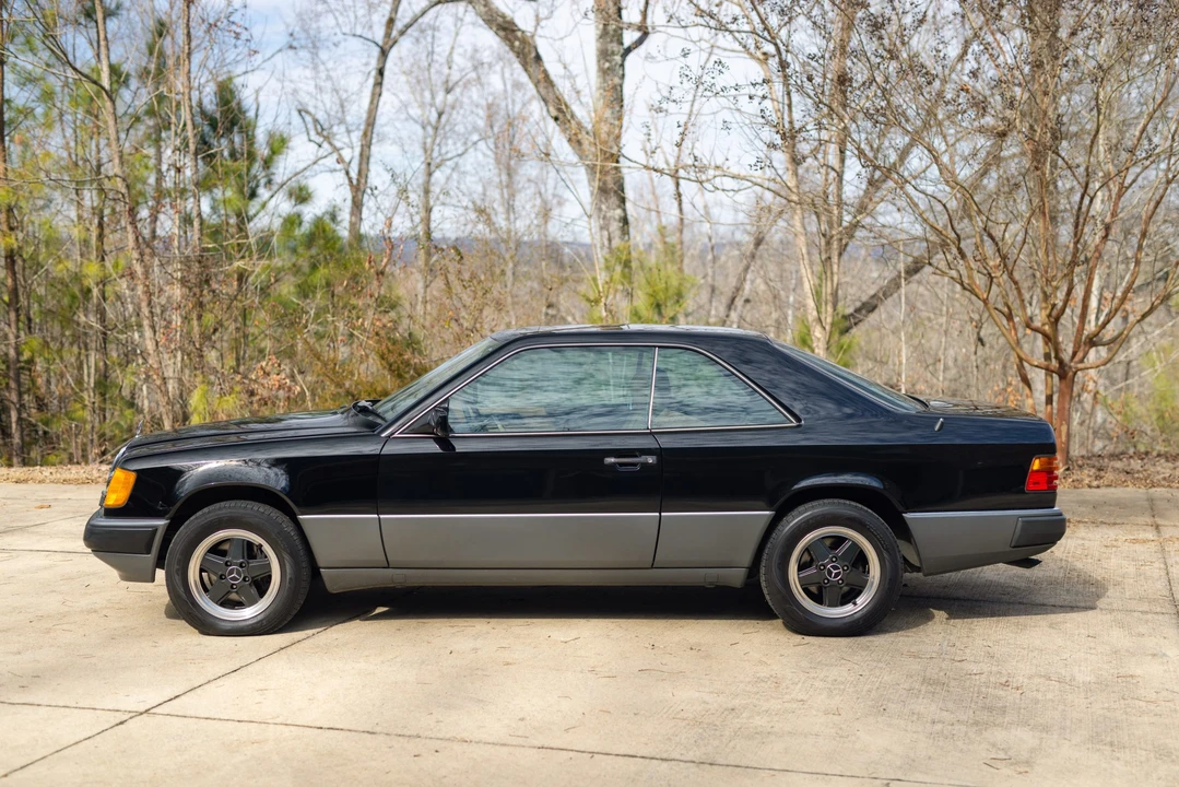 1990 Mercedes-Benz W124 E-Class - Image 4 of 31