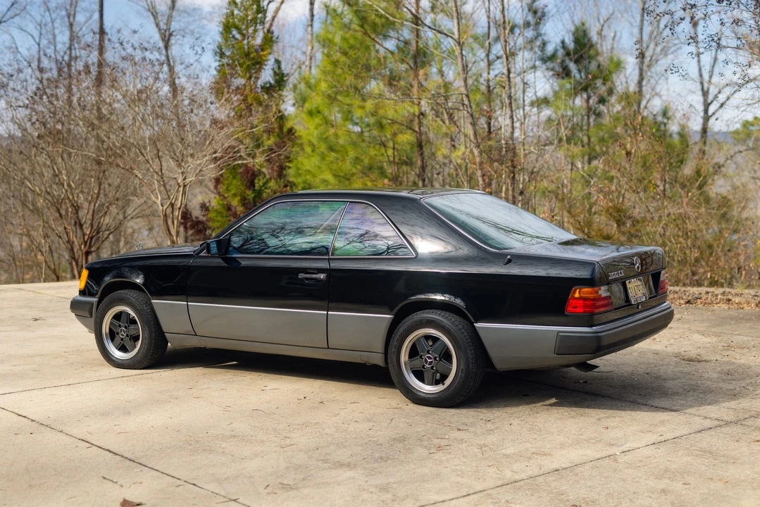 1990 Mercedes-Benz W124 E-Class - Image 5 of 31