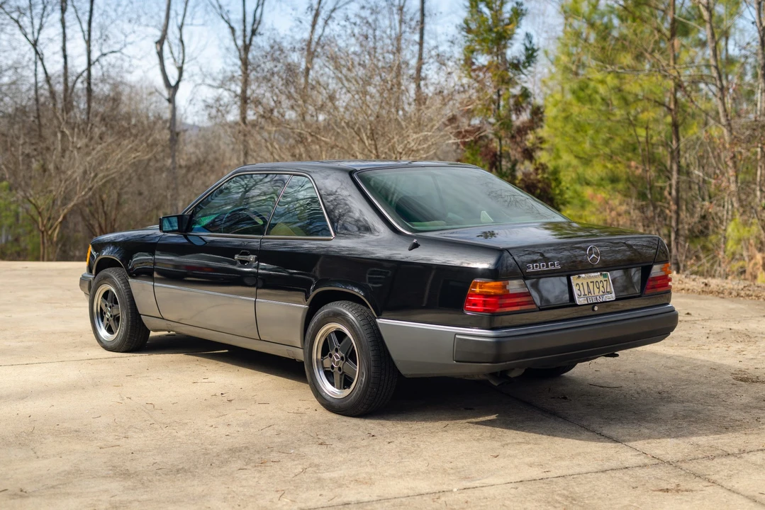 1990 Mercedes-Benz W124 E-Class - Image 7 of 31