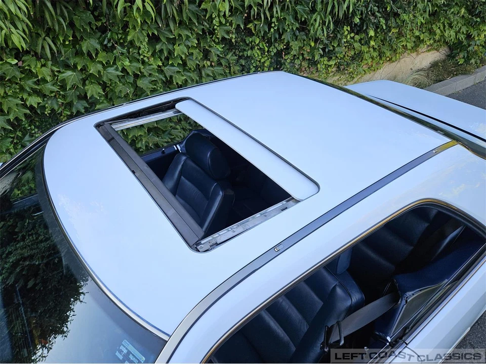 1990 Mercedes-Benz W124 E-Class - Image 13 of 31